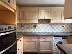 Kitchen- click for photo gallery